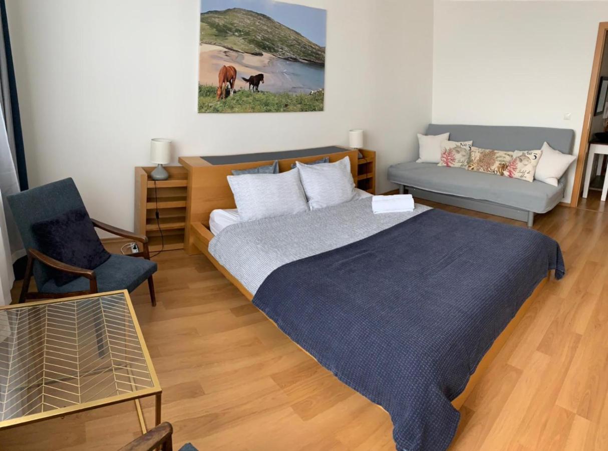 Bl City View Apartment, 24Hr Self Check-In, Free Private Parking, Panoramic View From Balcony, 5-Minute Walk To City Centre Banská Bystrica Exterior foto